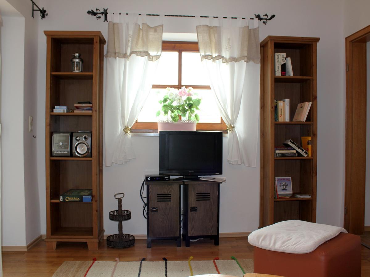Ferienhaus Wolferstetter Tittmoning Bagian luar foto