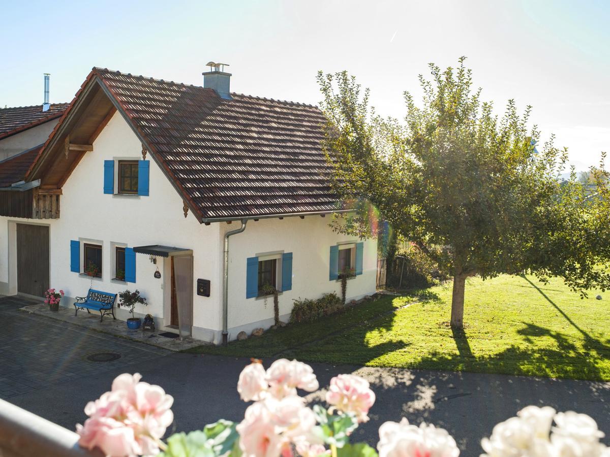 Ferienhaus Wolferstetter Tittmoning Bagian luar foto